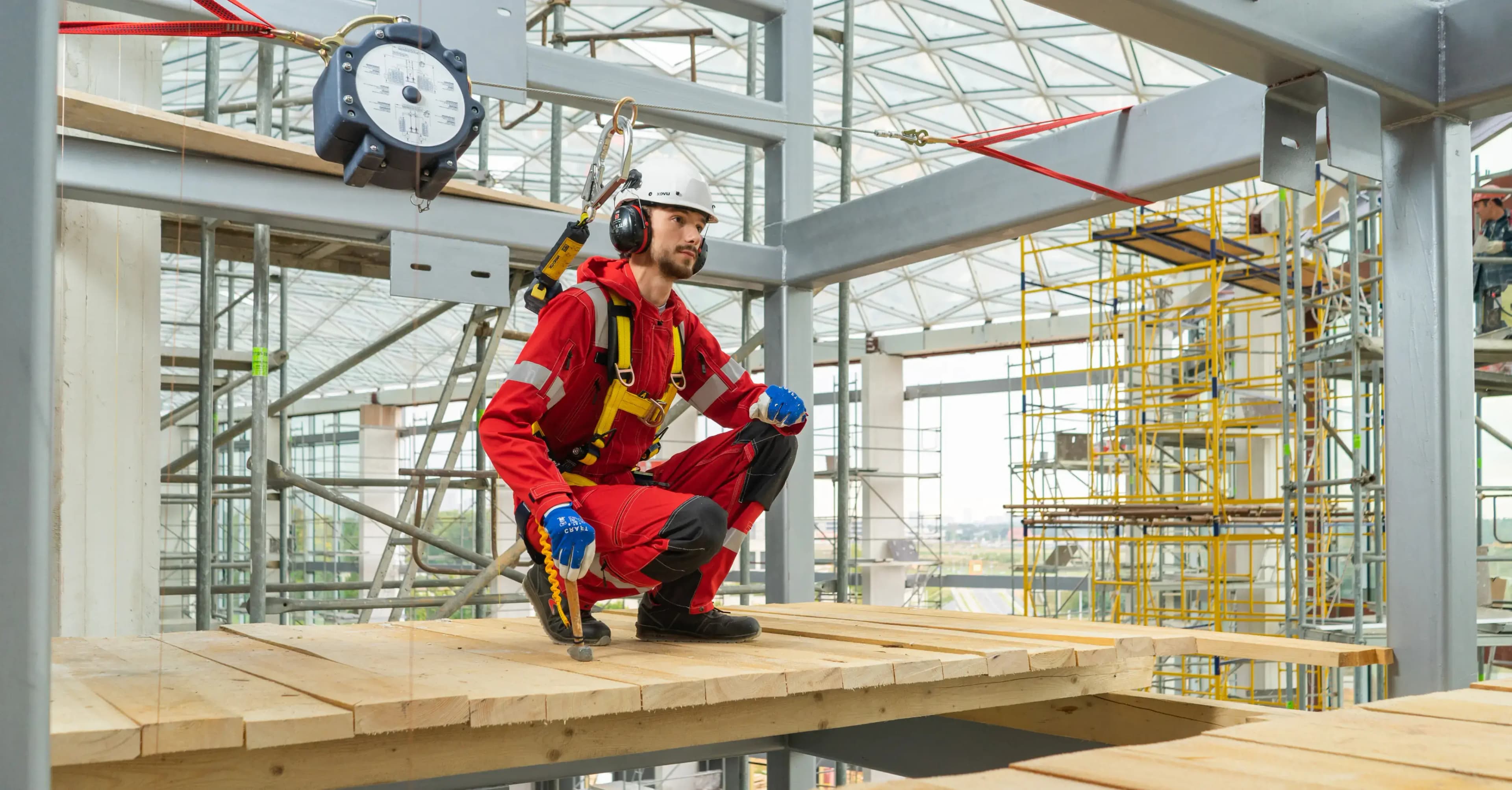 Разработка и внедрение систем безопасности при работе на высоте