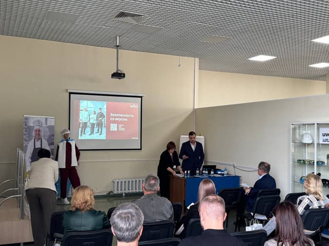 photo_5443021752713214007_y